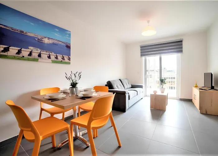 Elise Apartments